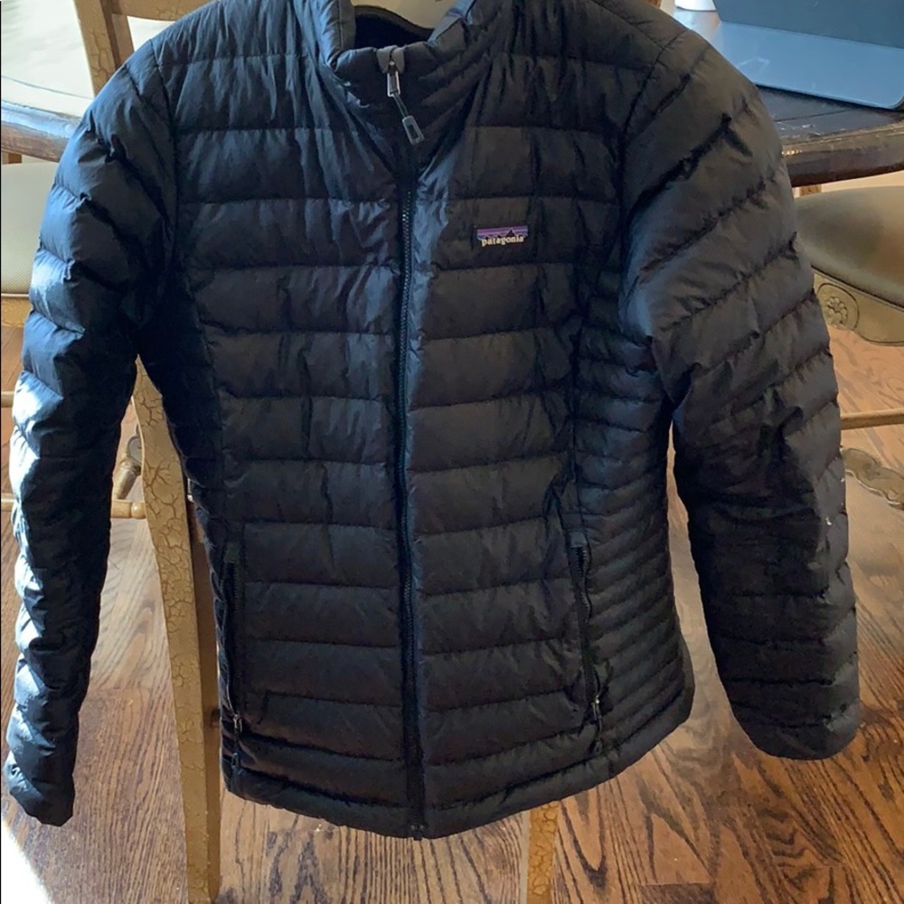 Women’s Patagonia puffer jacket